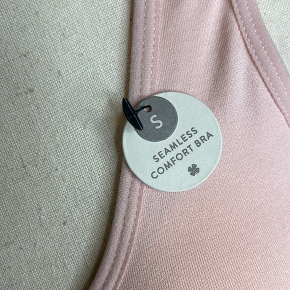 Lucky Brand Seamless Comfort Bra NWT Women's Small Light Pink Spellout - Picture 5 of 5